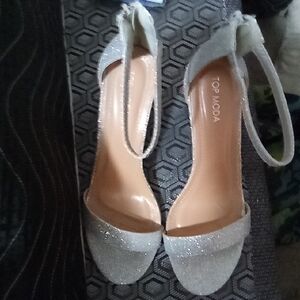 TOP Moda Silver Sparkly Heels Elegant Design